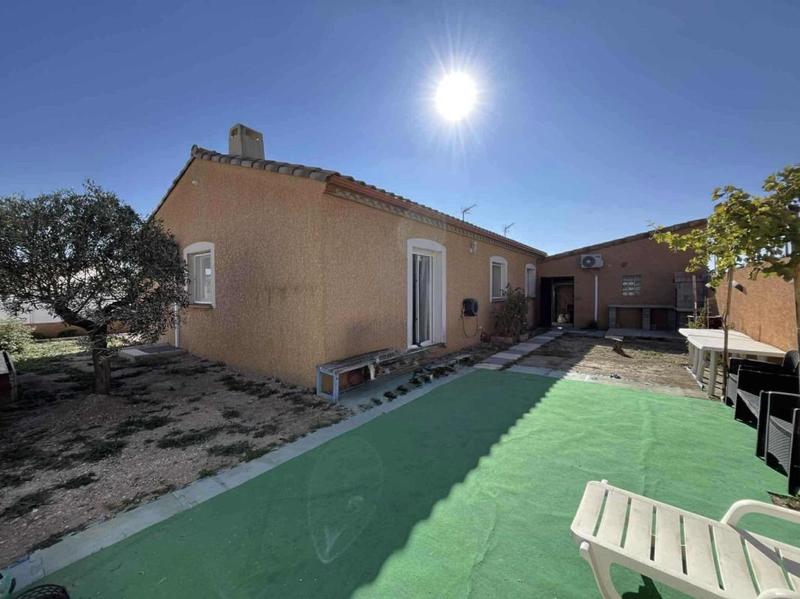 Villa - 90 m² - 4 pièces