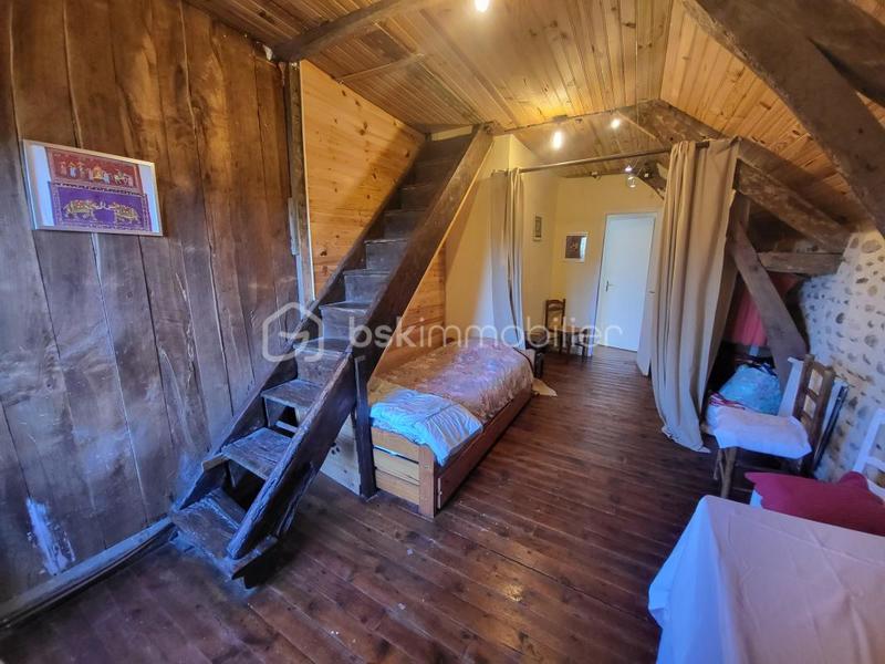 Corps de ferme - 381 m² - 14 pièces