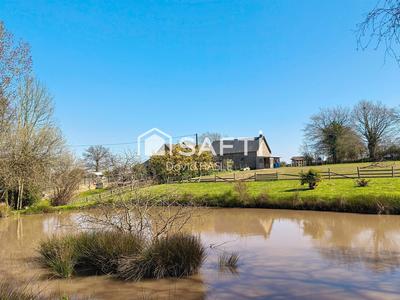 Maison - 205 m² - 6 pièces