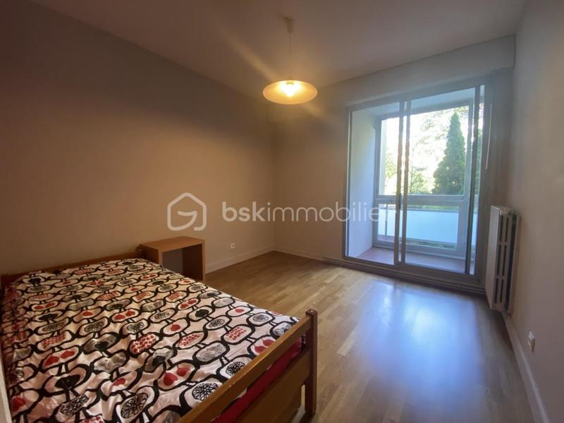 Appartement - 140 m² - 6 pièces