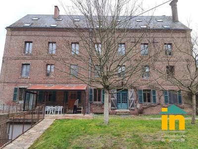 Demeure - 715 m² - 10 pièces