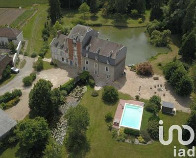 Maison - 343 m² - 10 pièces