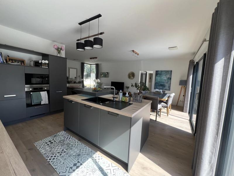 Villa - 160 m² - 5 pièces