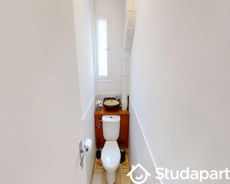 Chambre - 80 m² - 1 pièce