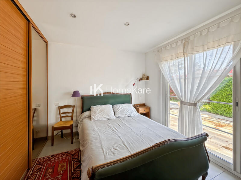 Maison - 215 m² - 7 pièces