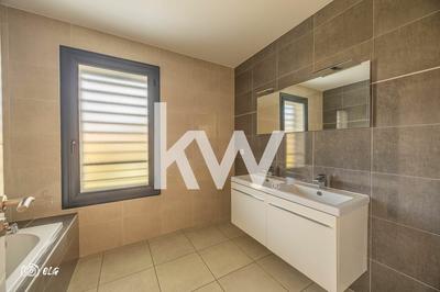 Maison - 135 m² - 5 pièces