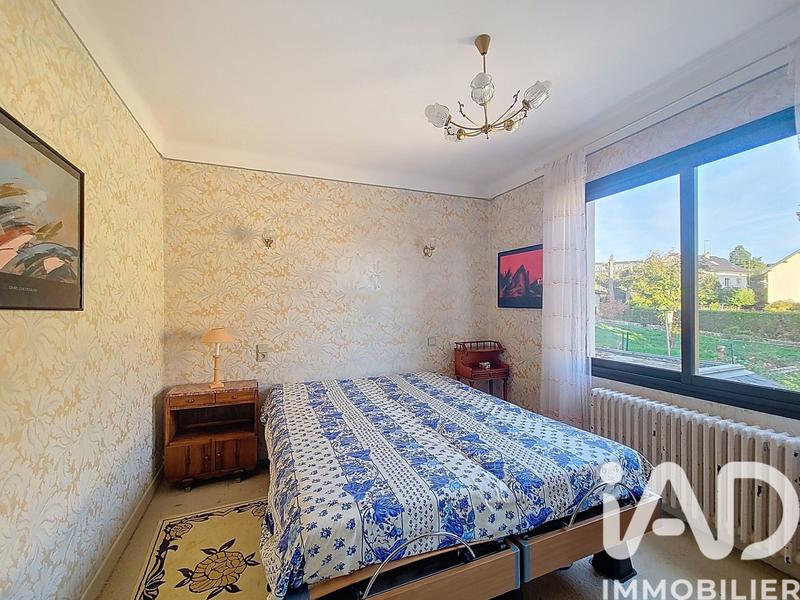 Maison - 223 m² - 11 pièces