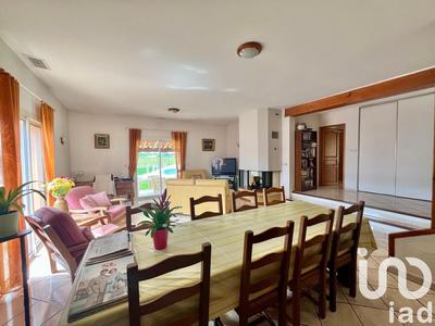 Maison - 147 m² - 5 pièces