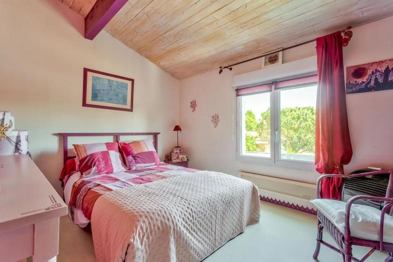 Maison - 200 m² - 8 pièces