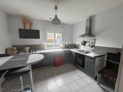 Maison traditionnelle - 90 m² - 5 pièces