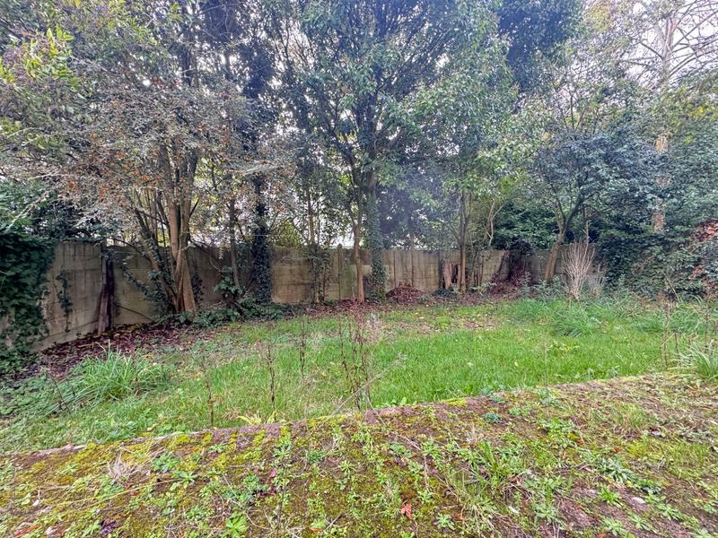 Maison - 220 m² - 10 pièces