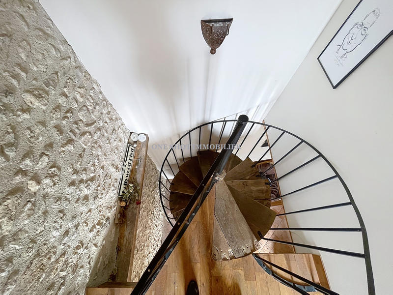 Maison ancienne - 205 m² - 7 pièces