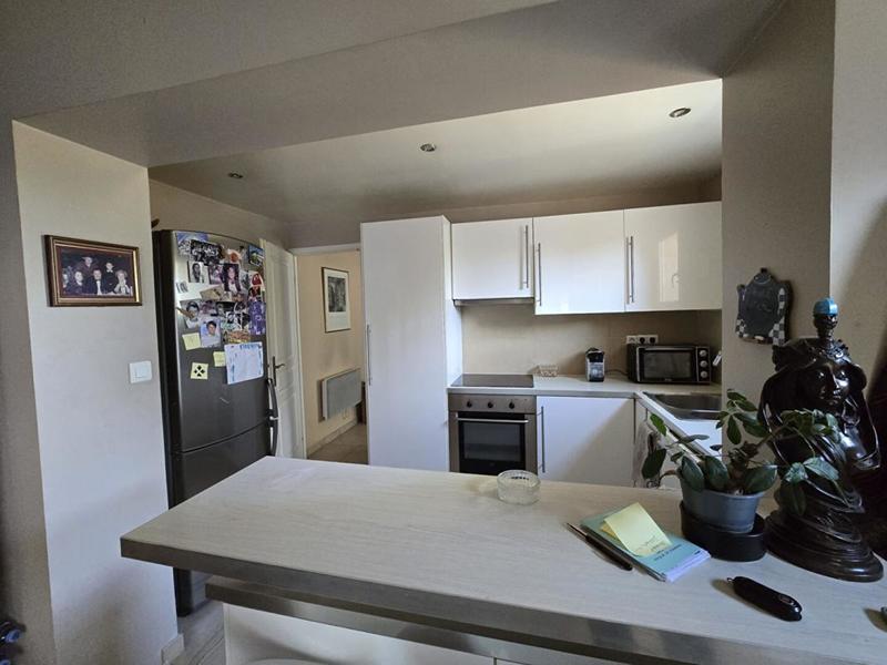 Maison - 215 m² - 9 pièces