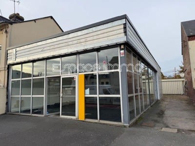 Local commercial - 786 m²