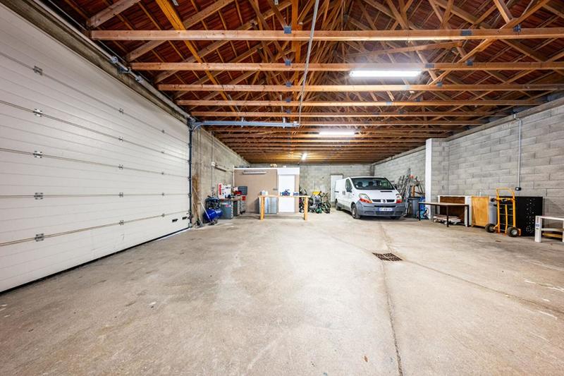 Maison - 169 m² - 8 pièces