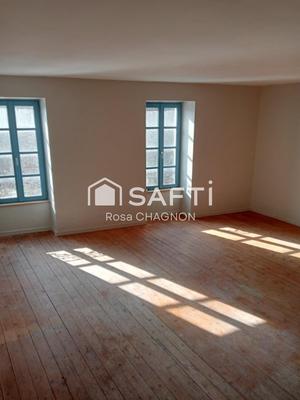 Maison - 240 m² - 8 pièces