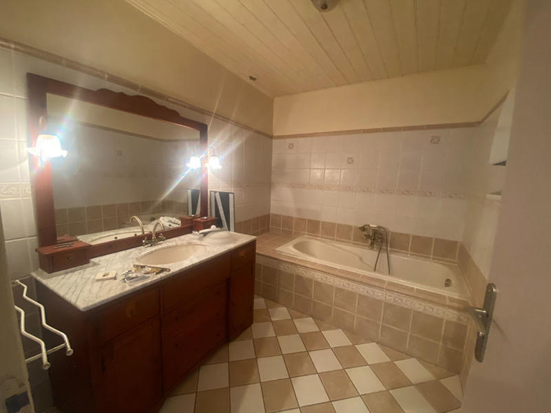 Maison - 102 m² - 5 pièces