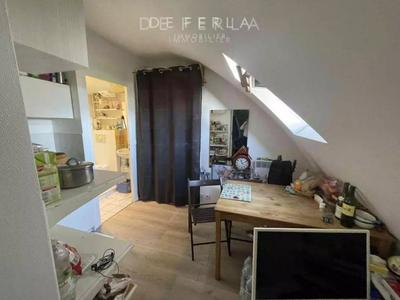 Studio - 10 m² - 1 pièce