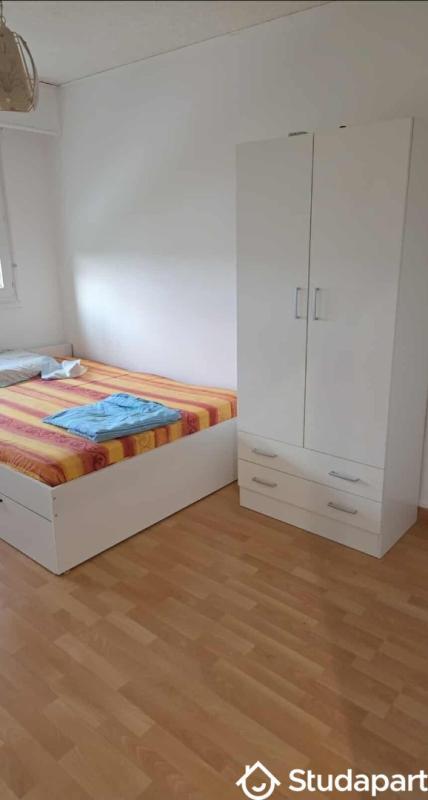 Chambre - 9 m² - 1 pièce