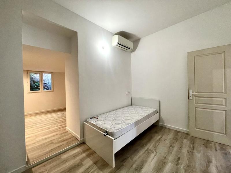 Appartement - 90 m² - 3 pièces