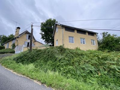 Maison - 93 m² - 4 pièces