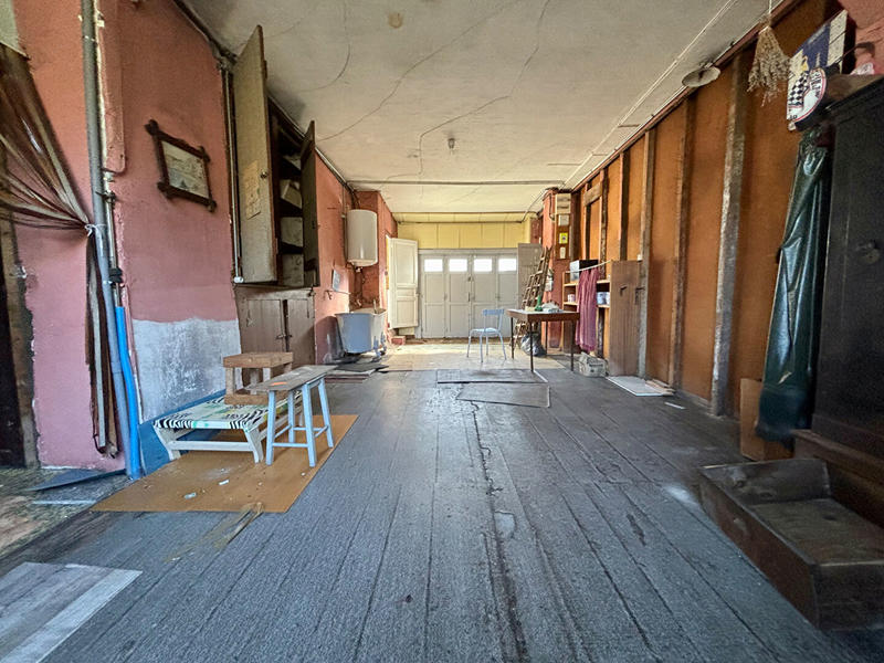 Maison - 100 m² - 12 pièces