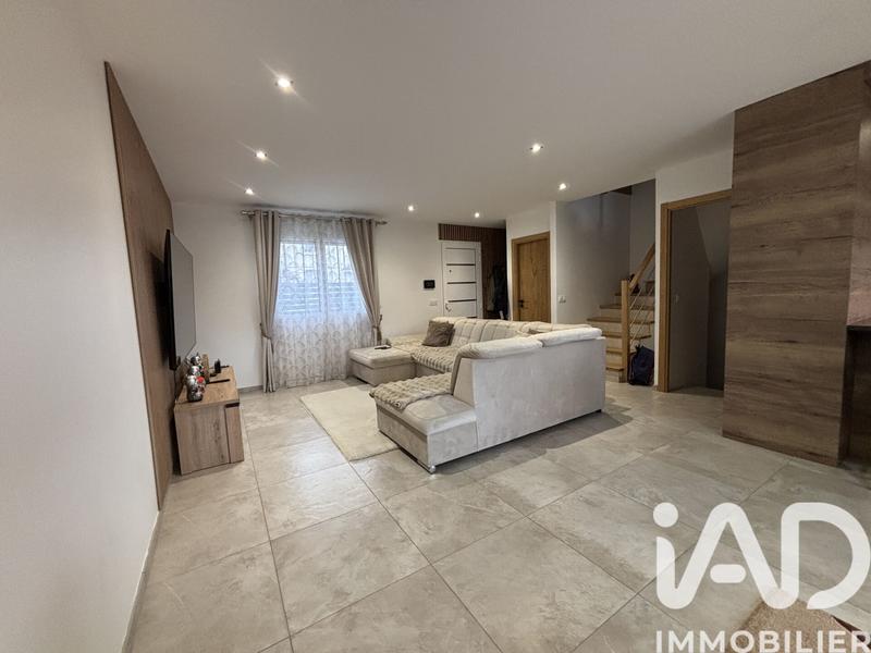 Maison - 143 m² - 6 pièces