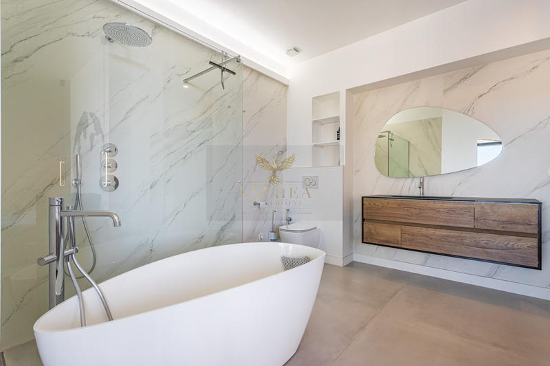 Appartement - 140 m² - 5 pièces