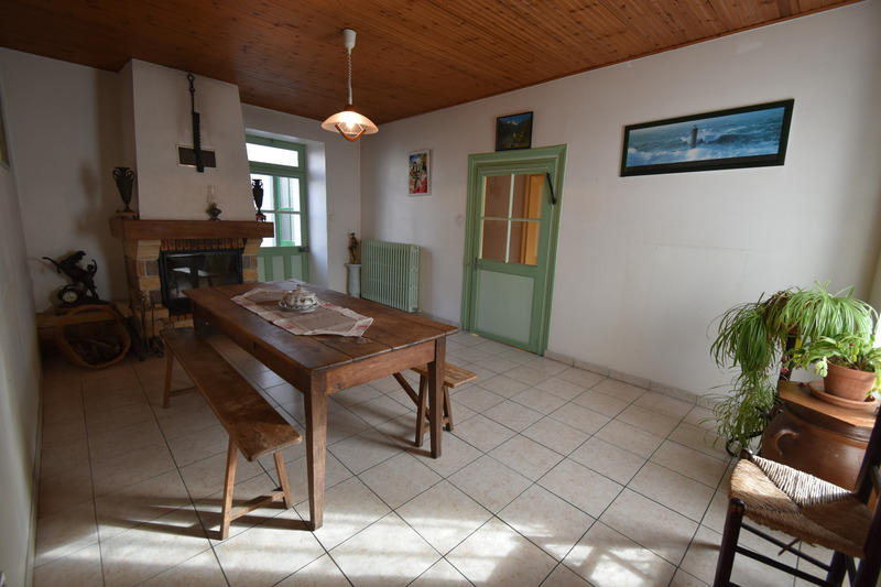 Maison - 179 m² - 7 pièces