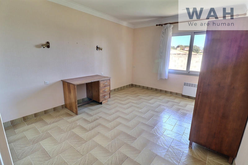 Villa - 241 m² - 10 pièces