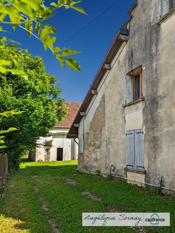 Maison de village - 191 m² - 7 pièces