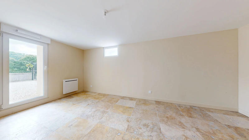 Appartement - 99 m² - 5 pièces