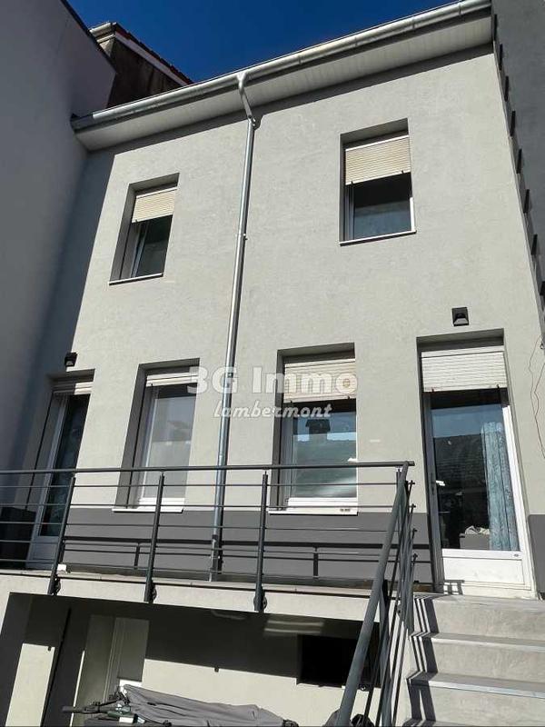 Maison jumelée - 82 m² - 4 pièces