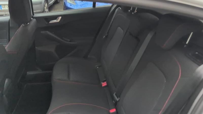 Ford Focus IV 1.0 EcoBoost 125 mHEV St-Line