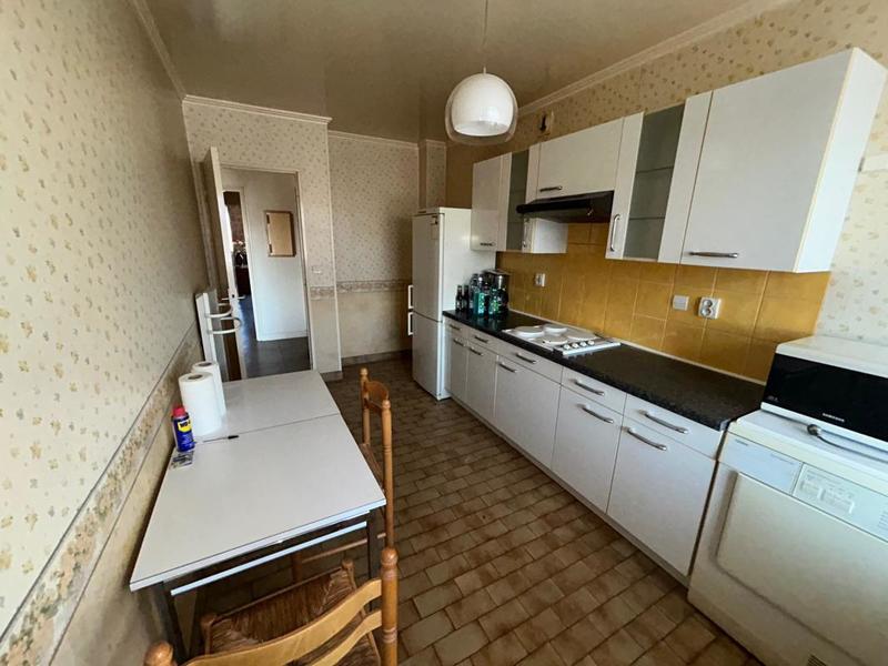 Appartement - 98 m² - 5 pièces