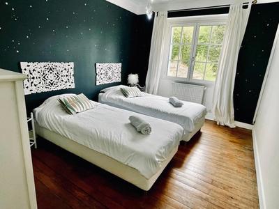 Moulin - 800 m² - 20 pièces