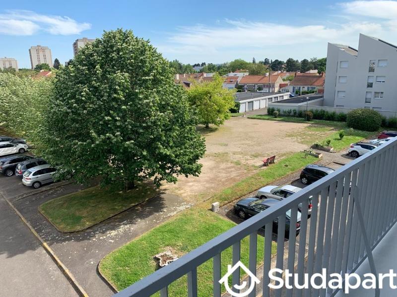 Chambre - 11 m² - 1 pièce