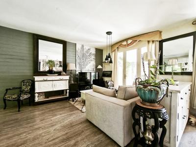 Maison - 195 m² - 7 pièces