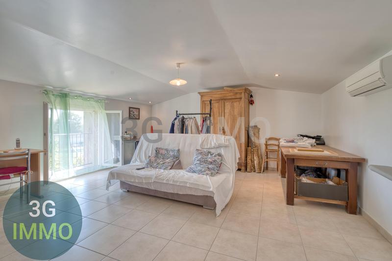 Maison - 200 m² - 6 pièces