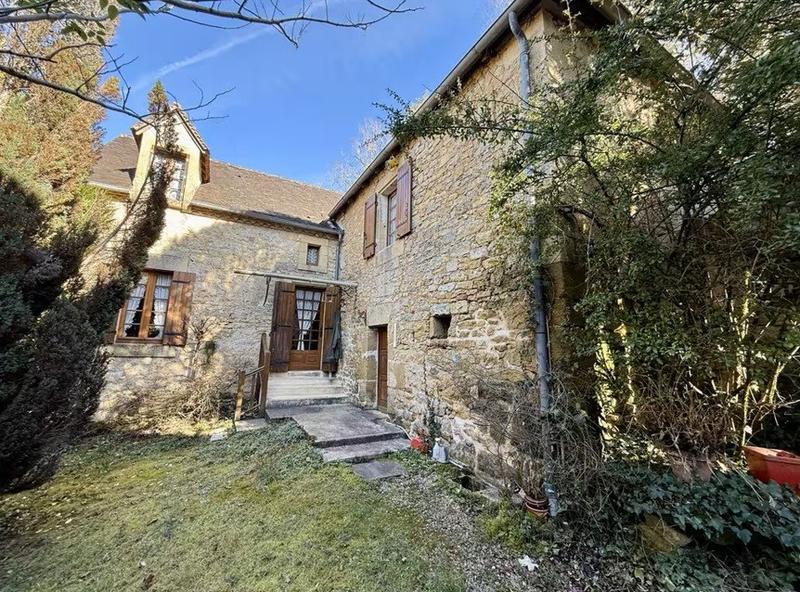 Maison - 98 m² - 4 pièces