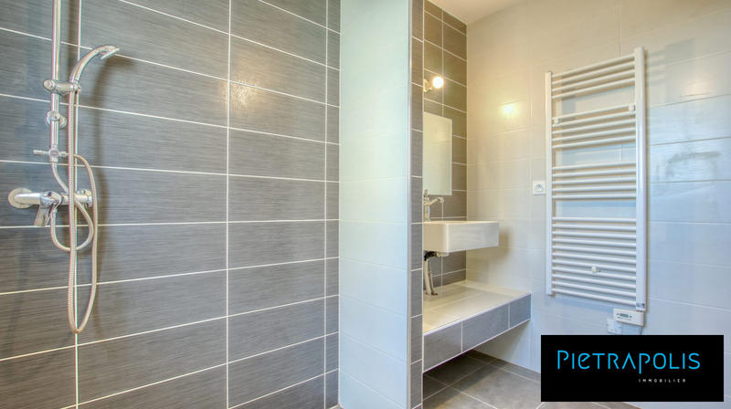 Maison - 80 m² - 3 pièces