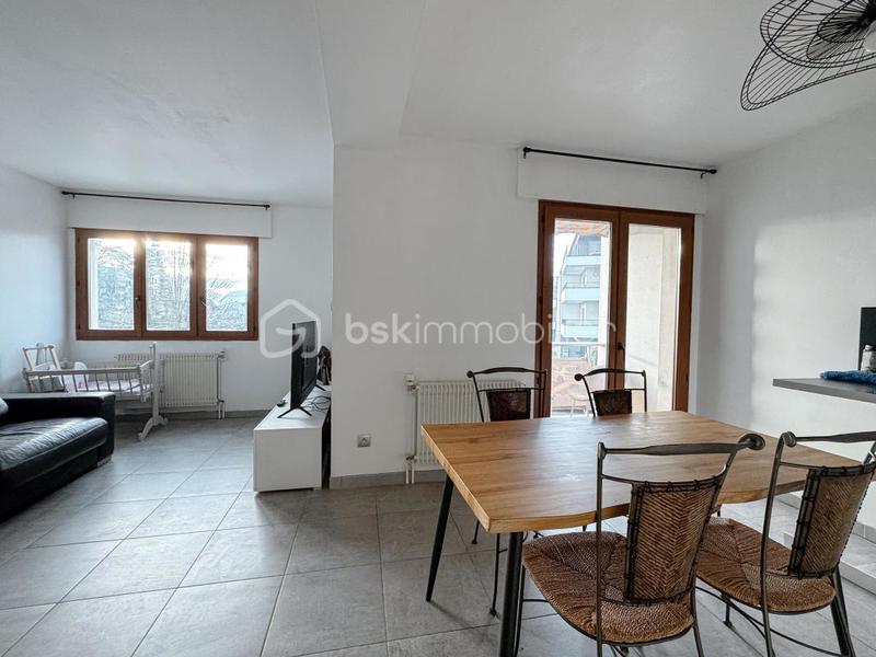 Appartement - 65 m² - 3 pièces