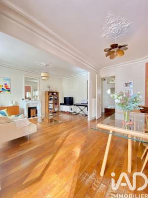 Appartement - 90 m² - 4 pièces