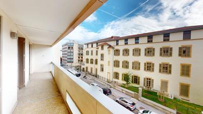 Appartement - 91 m² - 4 pièces