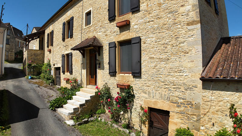 Maison - 199 m² - 10 pièces