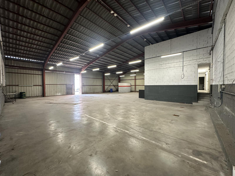 Local commercial - 800 m²