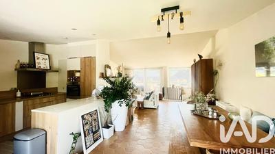 Maison de ville - 112 m² - 4 pièces