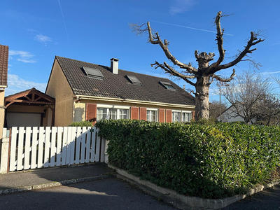 Maison - 105 m² - 6 pièces