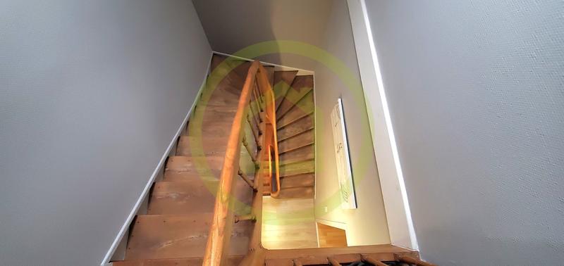 Maison - 98 m² - 5 pièces