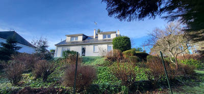 Maison - 136 m² - 6 pièces